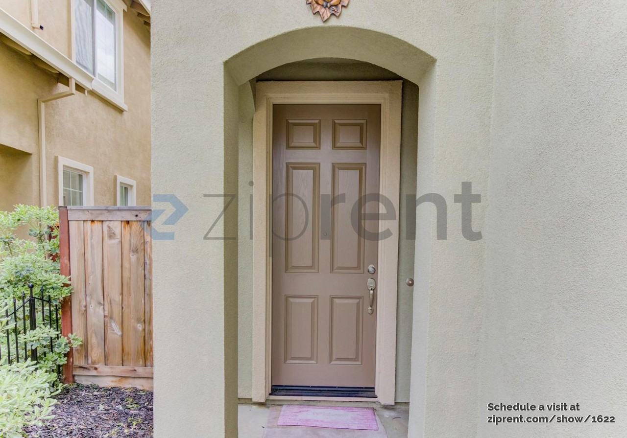 1753 Stoneman Dr - Photo 2 of 23