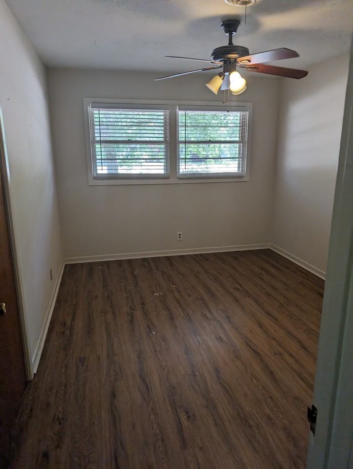 3712 47th St #NA - Photo 5 of 9