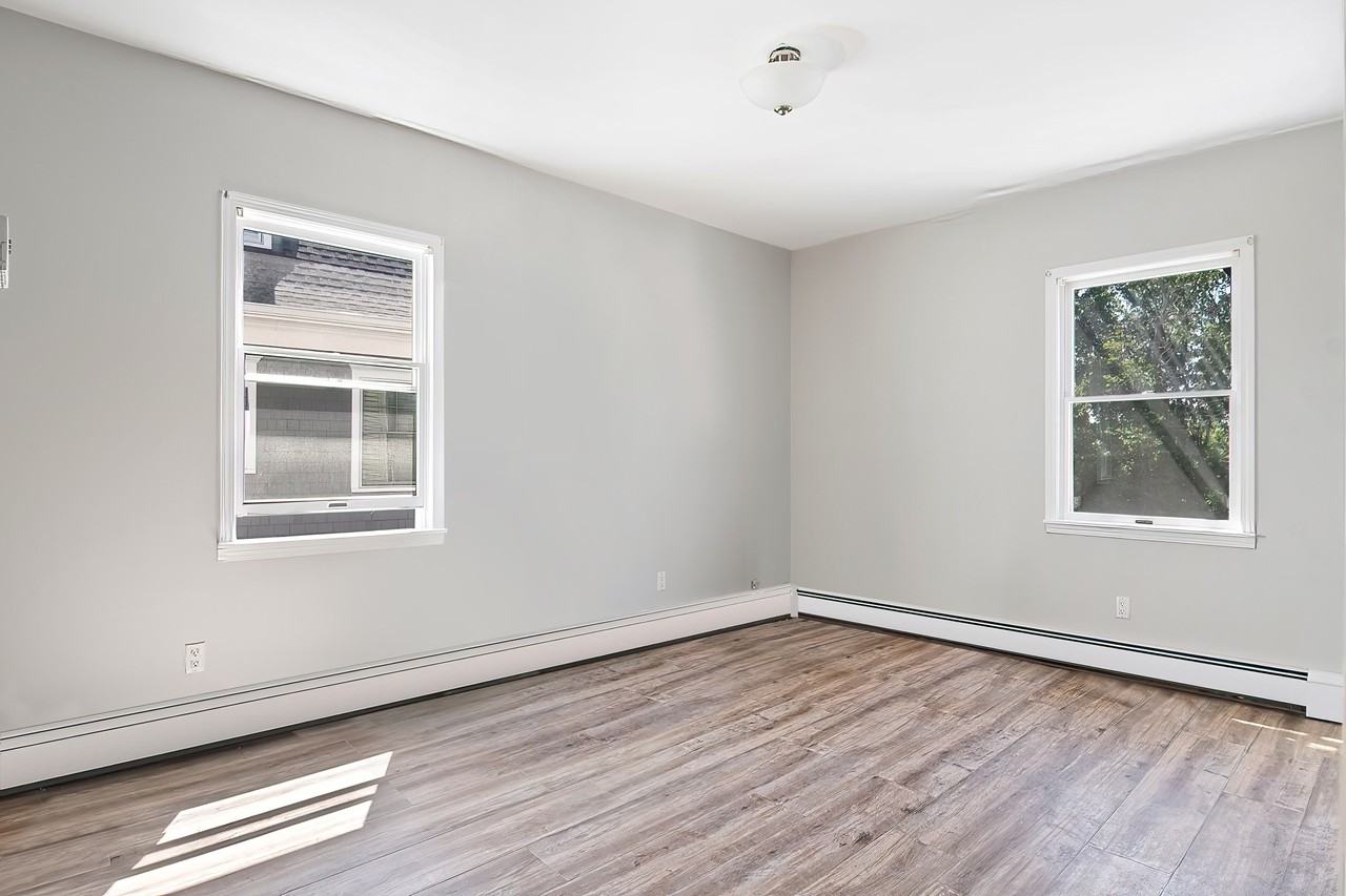 118 Maple Ave #2 - Photo 2 of 4