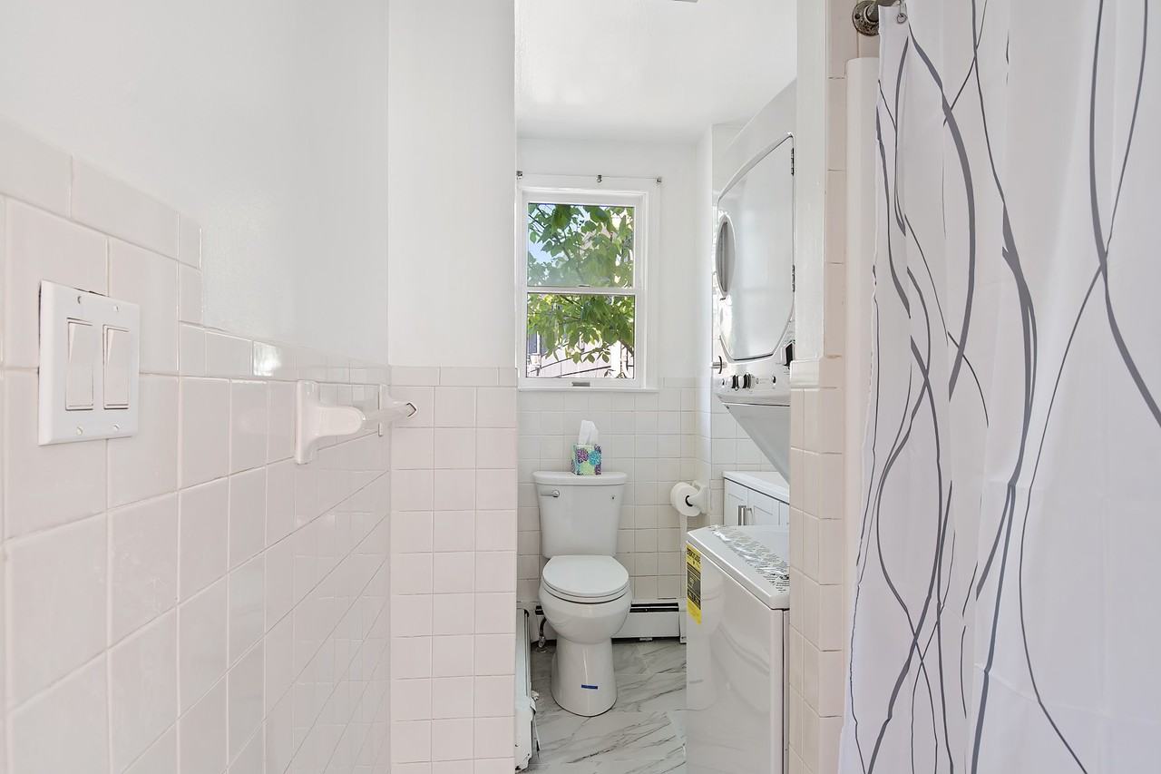 118 Maple Ave #2 - Photo 3 of 4