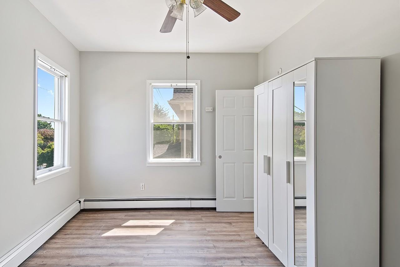 118 Maple Ave #2 - Photo 4 of 4