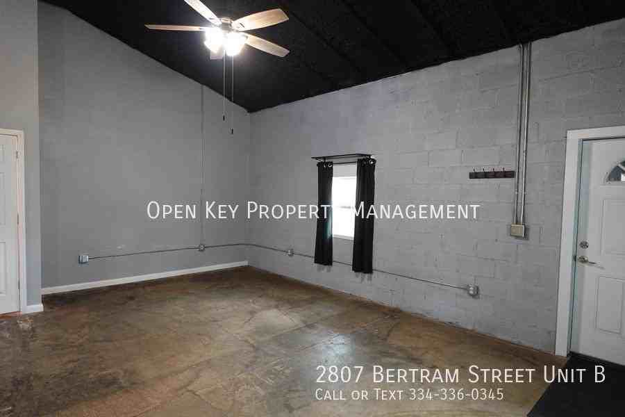 2807 Bertram St Unit B - Photo 3 of 8