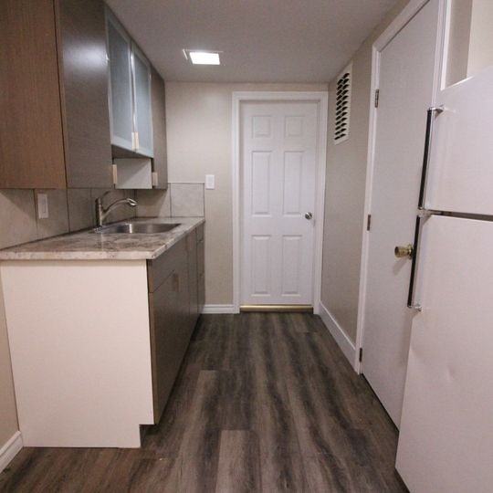 39 - 39 Empress Ave - Photo 3 of 8