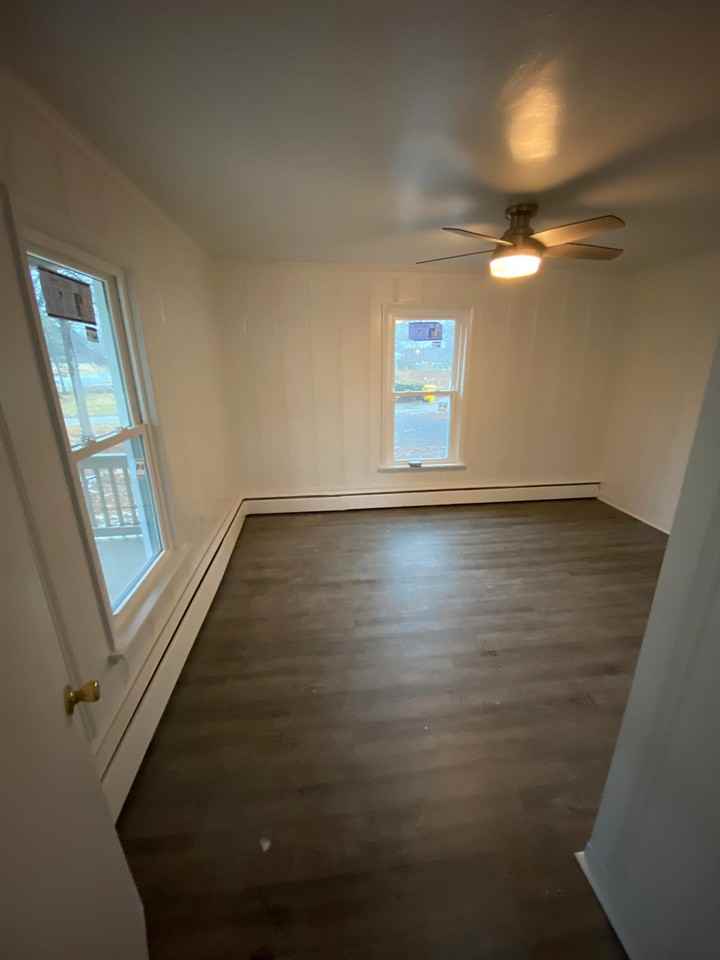 825 Reece Rd - Photo 4 of 11