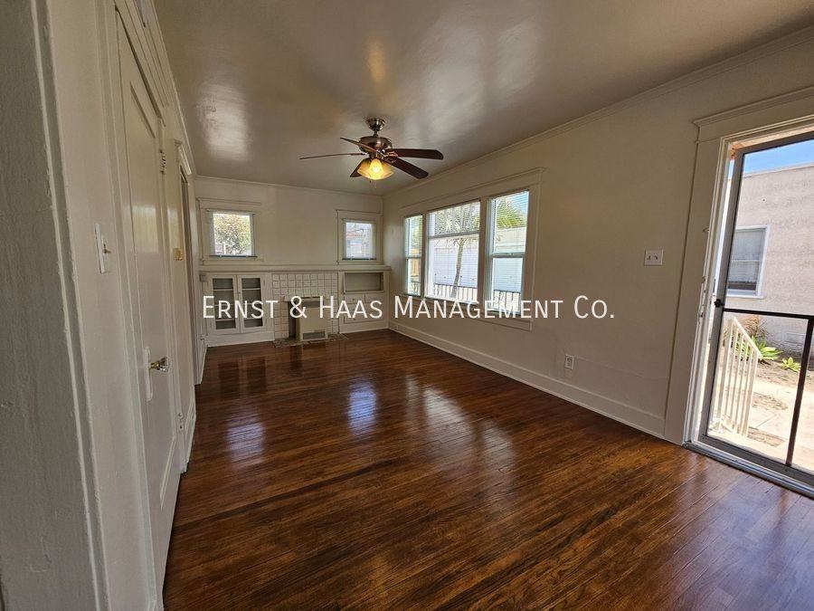 3757 E 14th St - Photo 3 of 16