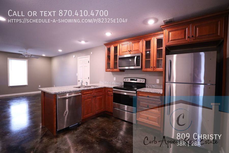 809 Christy Ave - Photo 2 of 24