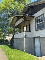 featured image of 1115 Se Roberts Ave