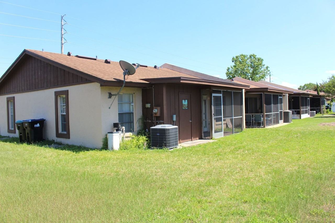 3124 Dreyfushire Blvd - Photo 3 of 31