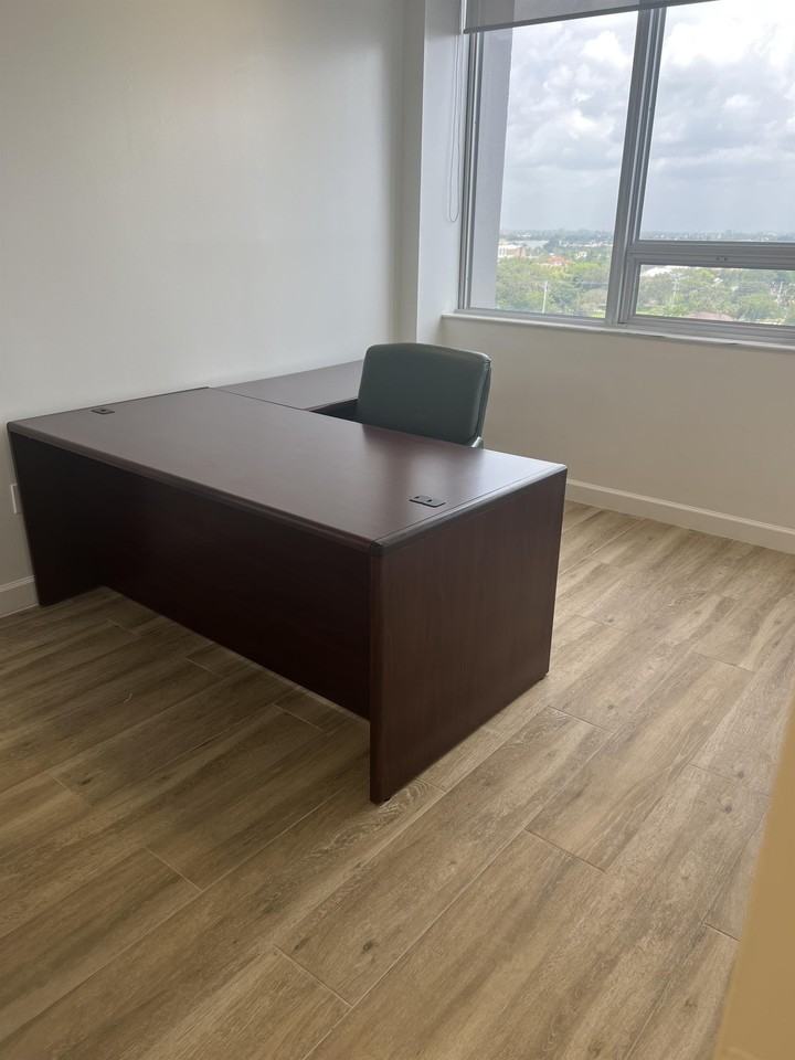 2455 East Sunrise Boulevard #917I - Photo 5 of 12