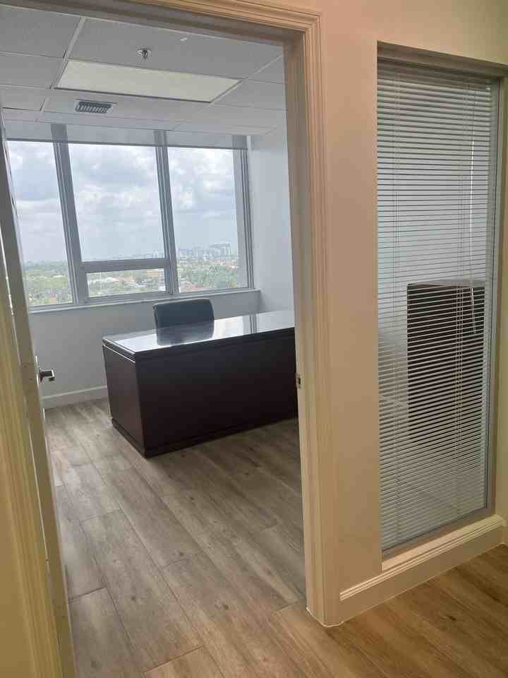 2455 East Sunrise Boulevard #917I - Photo 7 of 12