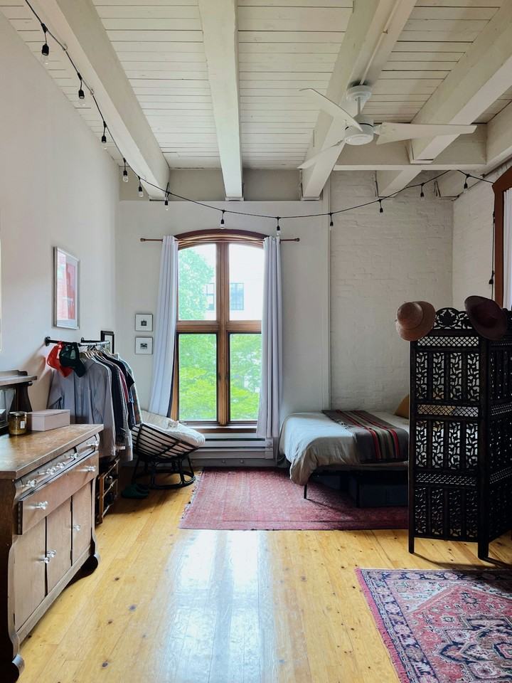 215 2nd Avenue South, Unit 302 - Photo 3 of 14