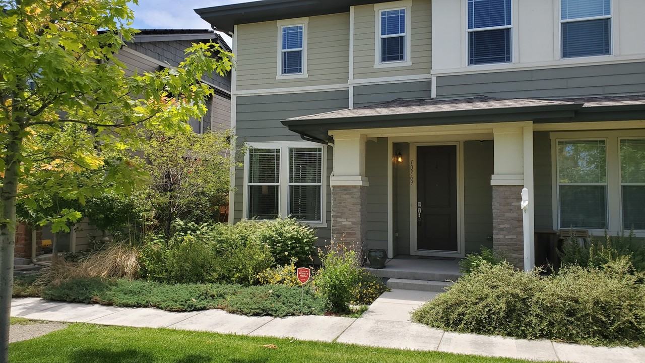 10769 28th Place - Photo 2 of 29