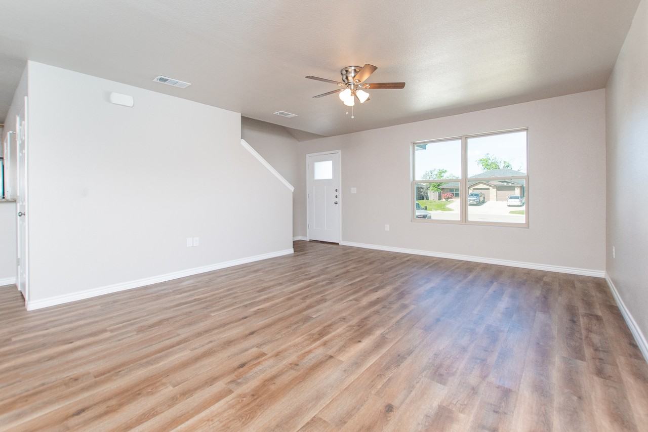 2542 Leroy Ln #A - Photo 2 of 19