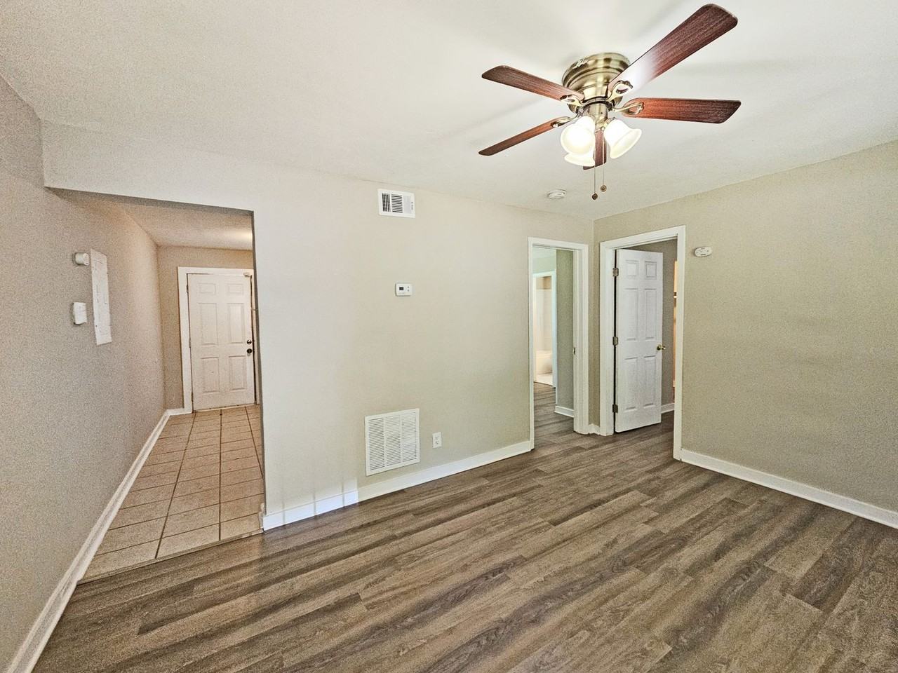 82 Haygood Ave Se - Photo 7 of 25