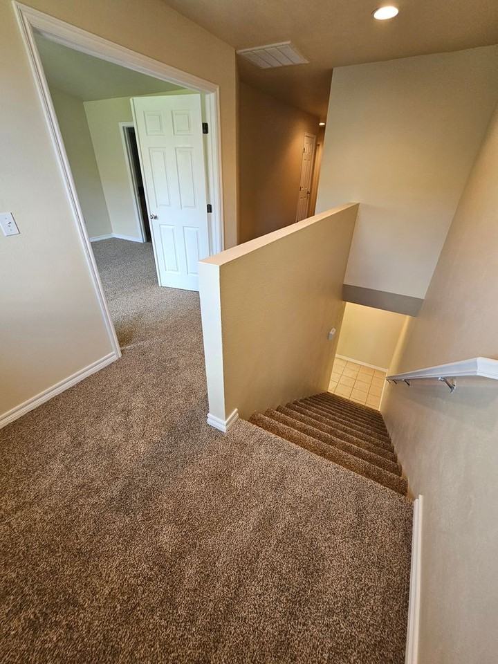 28 Fuller Cir - Photo 7 of 23