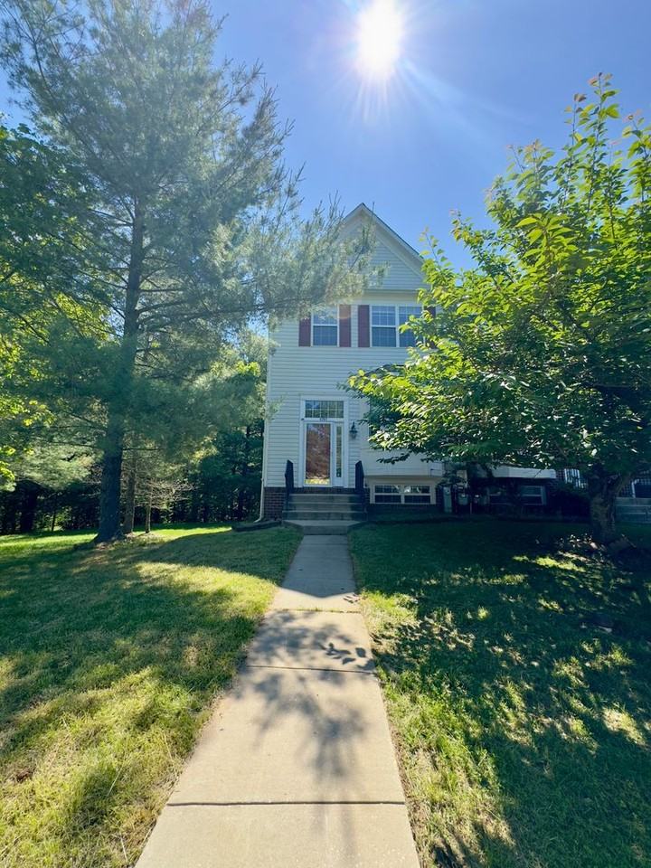 4361 Breeders Cup Cir - Photo 2 of 40