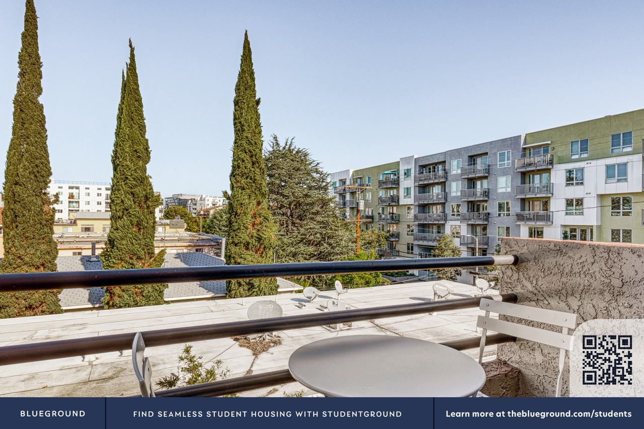 11251 Morrison St #591 - Photo 7 of 34