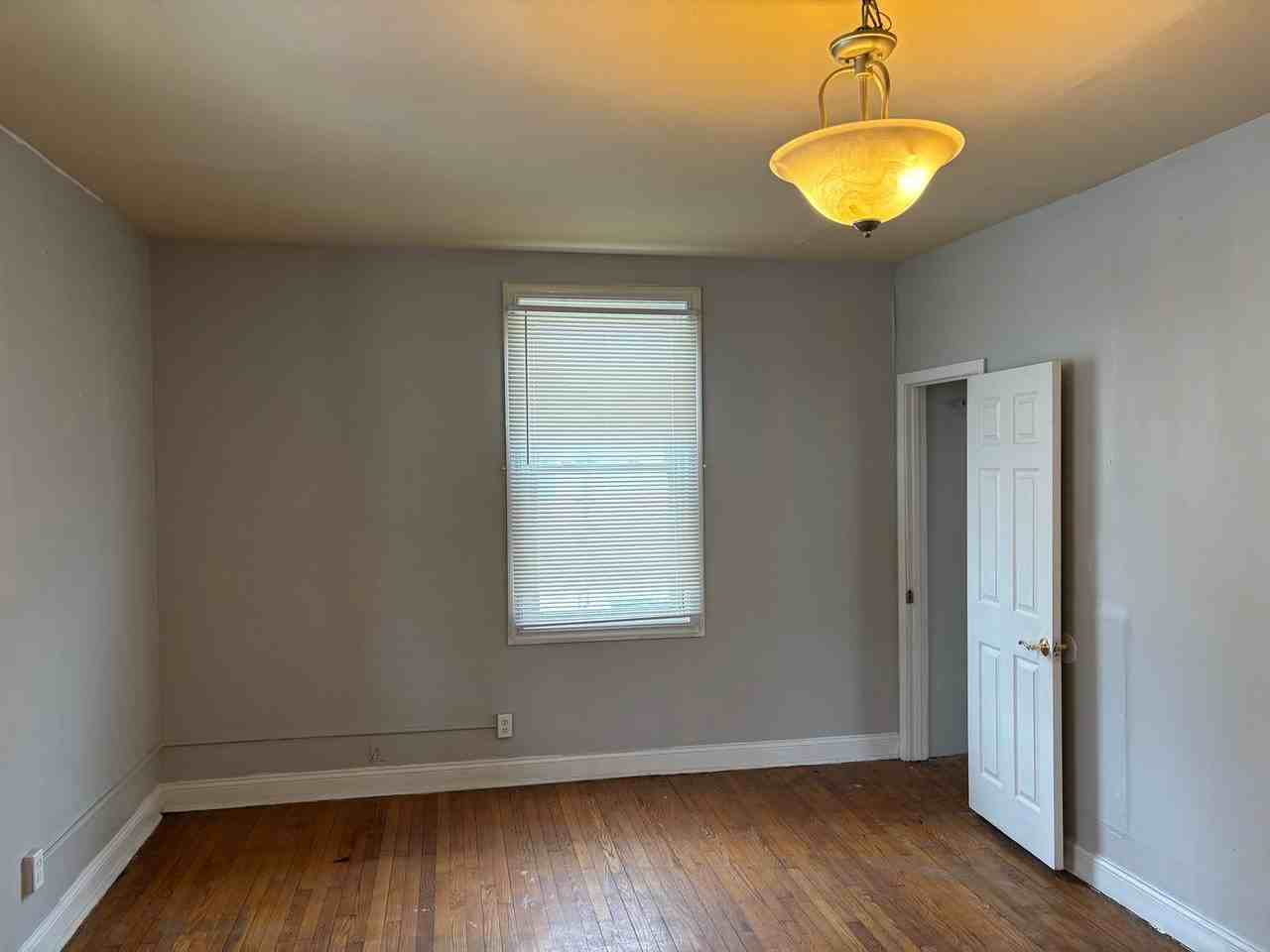 1528 Engelholm Ave - Photo 2 of 12