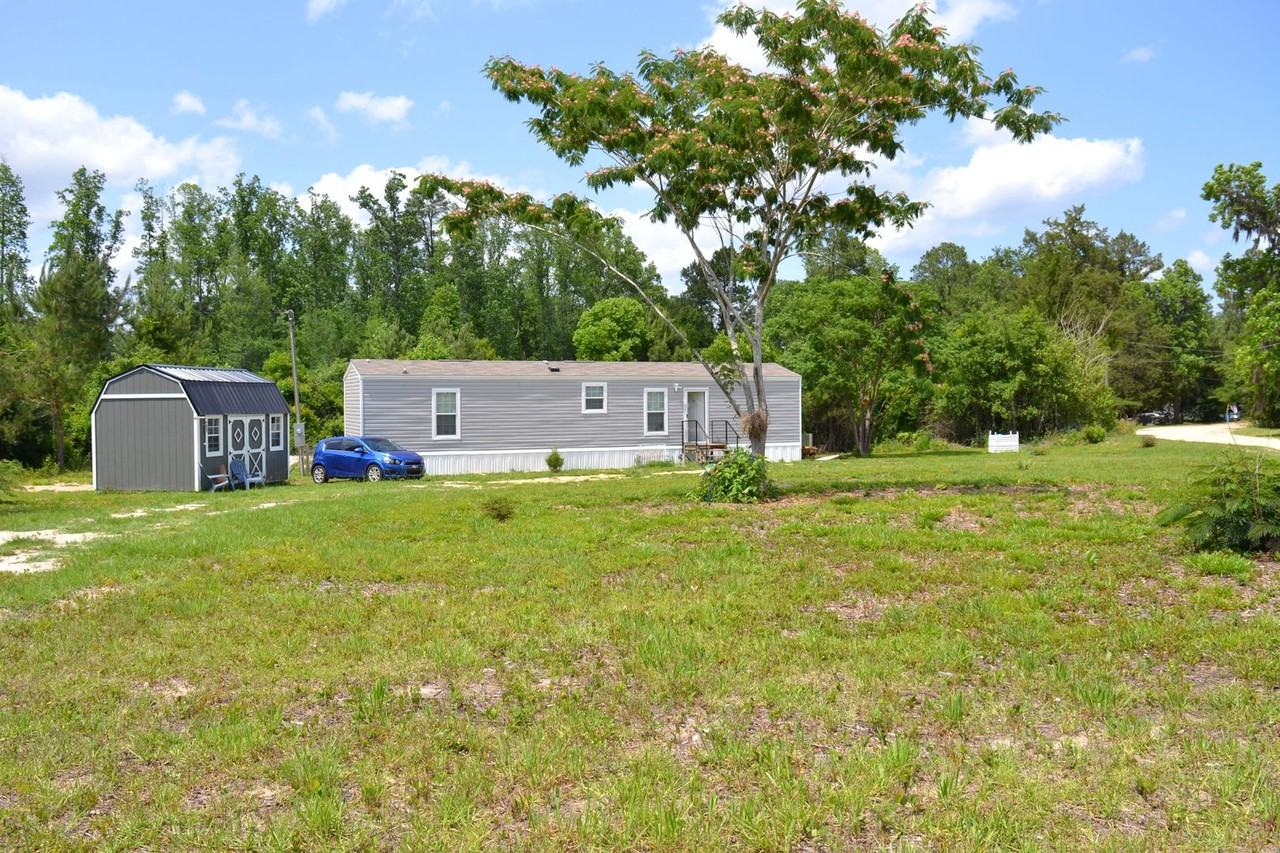 155 Liles Dr - Photo 2 of 17
