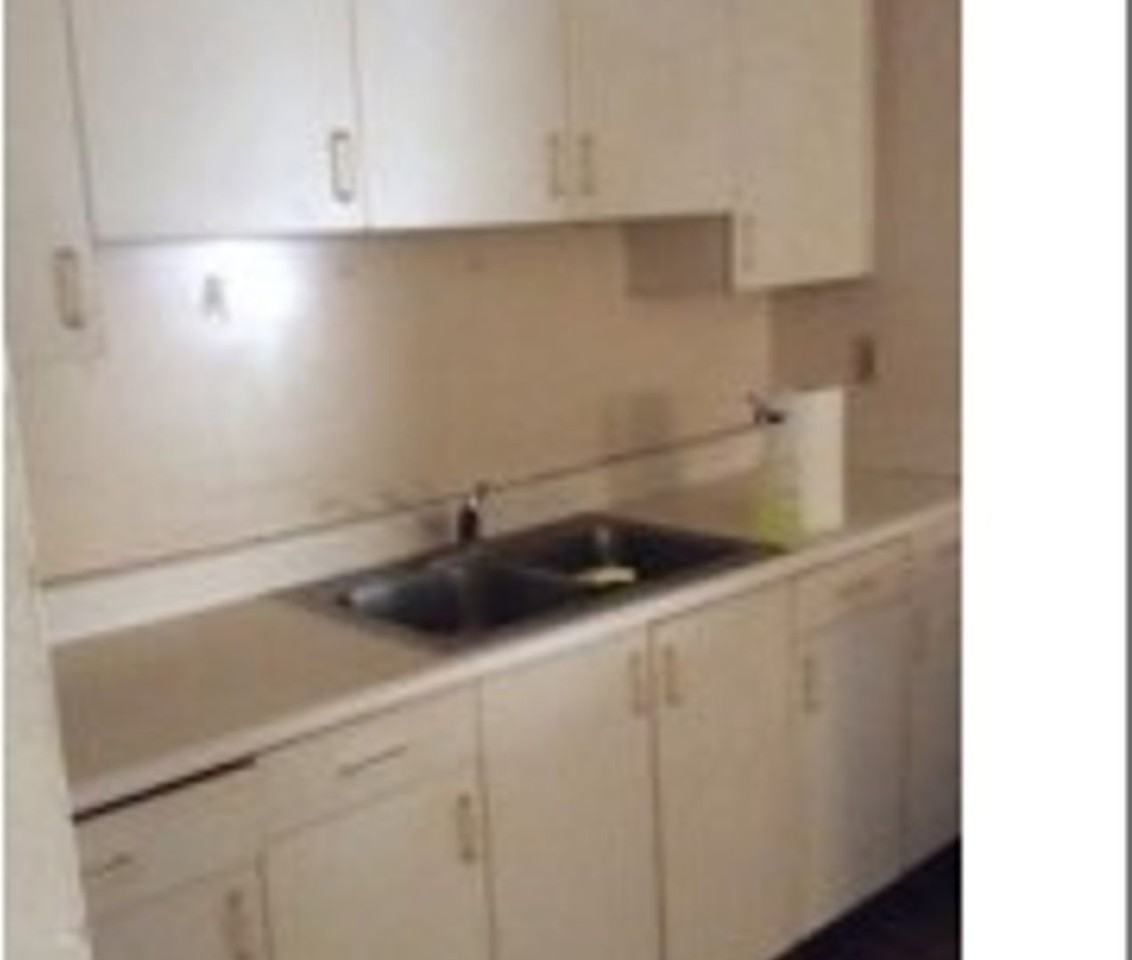 607 S Pierce St - Photo 3 of 6
