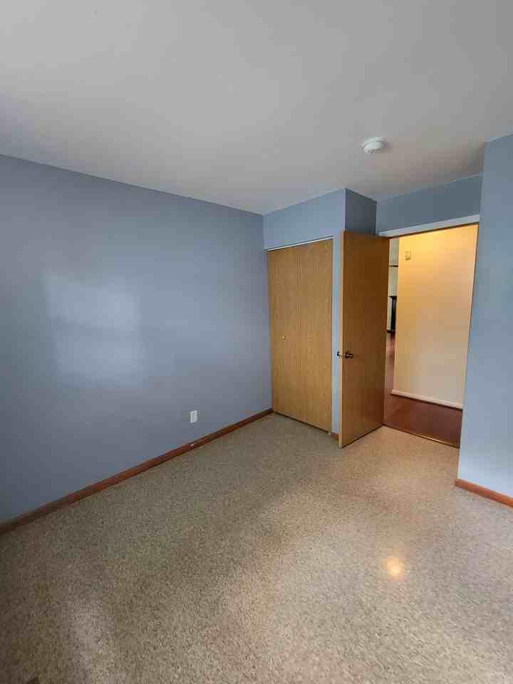 1223 Dogwood Ln - Photo 7 of 11