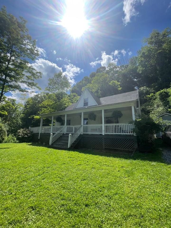 241 Green Briar Rd - Photo 2 of 50