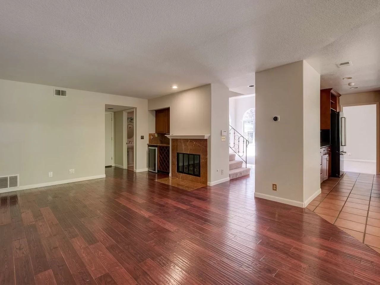 1299 Cuernavaca Circulo - Photo 3 of 32