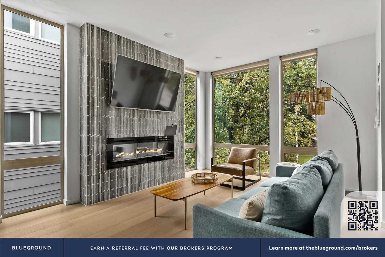 210 20th Ave S #667 - Photo 5 of 35