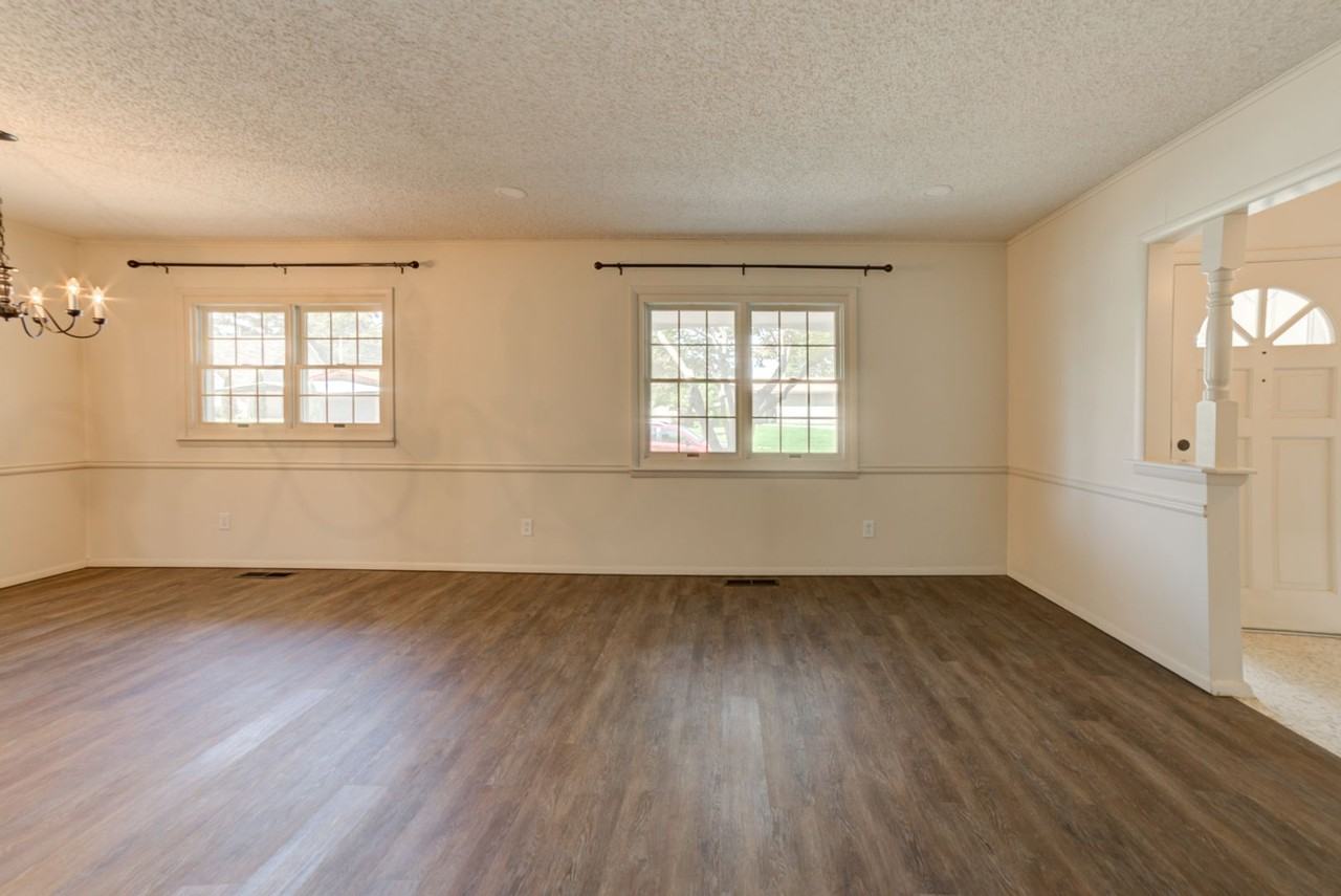 8526 E 33rd Pl - Photo 3 of 40