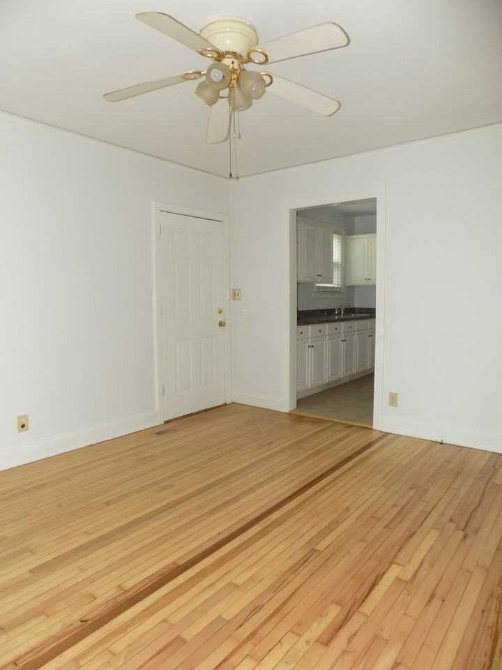 2812 Holt Dr - Photo 2 of 13