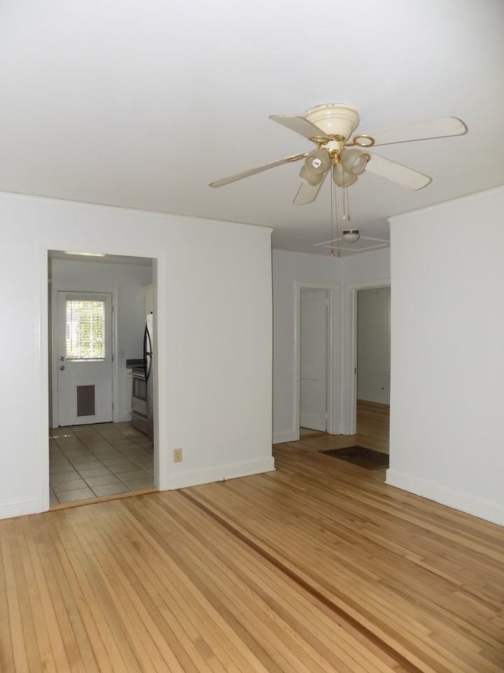 2812 Holt Dr - Photo 4 of 13