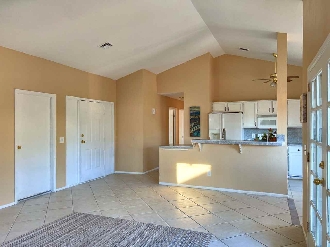 6117 W Ivanhoe St - Photo 2 of 17