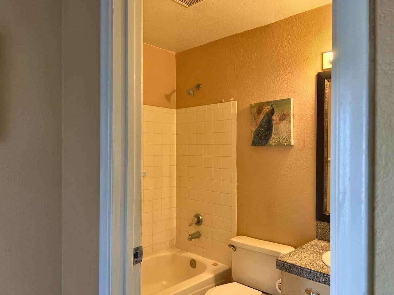 6117 W Ivanhoe St - Photo 7 of 17