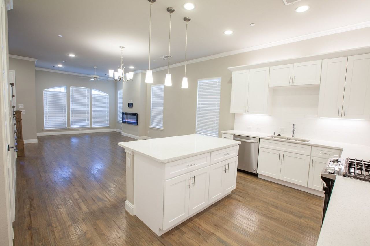 8586 Church St - Photo 3 of 40
