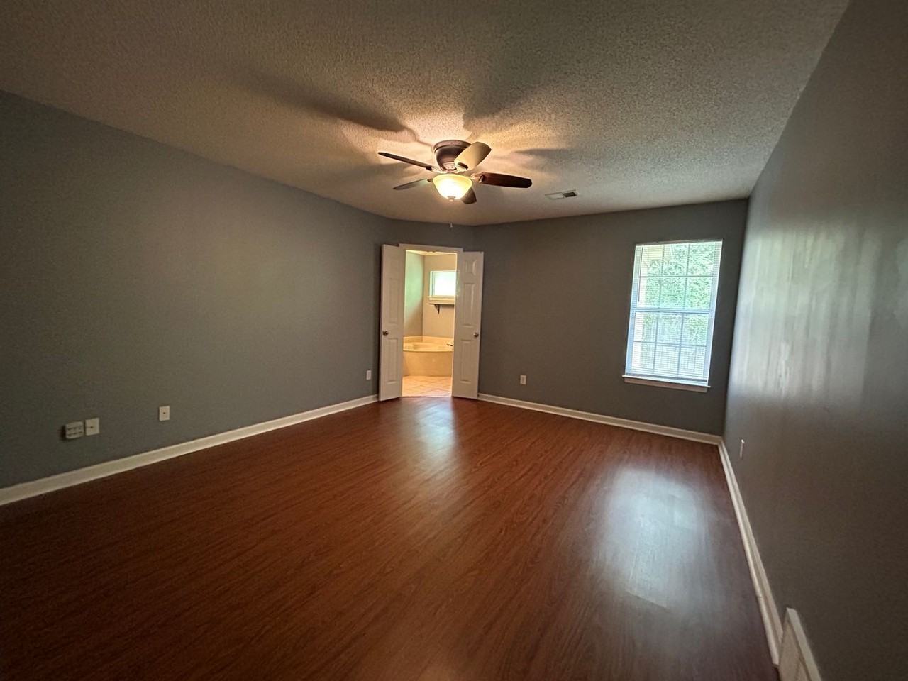 6836 Kamali Ave - Photo 7 of 17