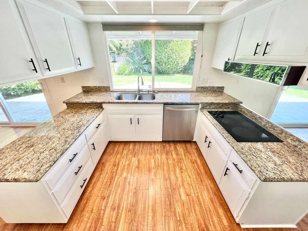 11332 Donovan Rd - Photo 7 of 35
