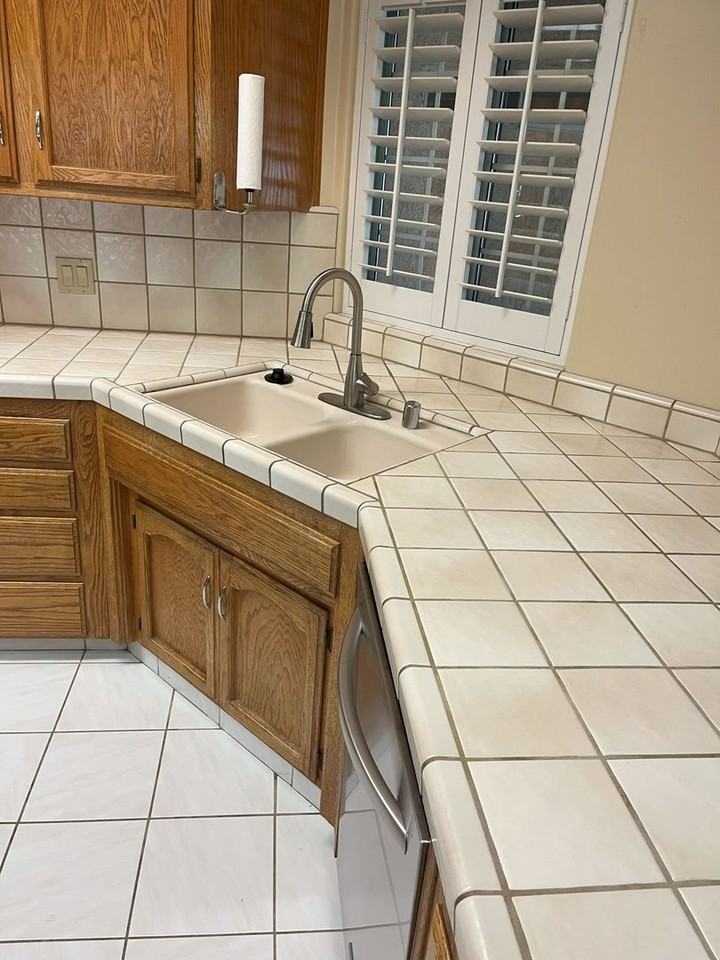 8805 Landover Ln - Photo 4 of 12