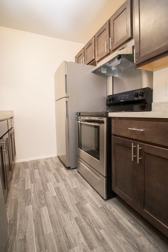 46161 Village Green - Photo 4 of 50