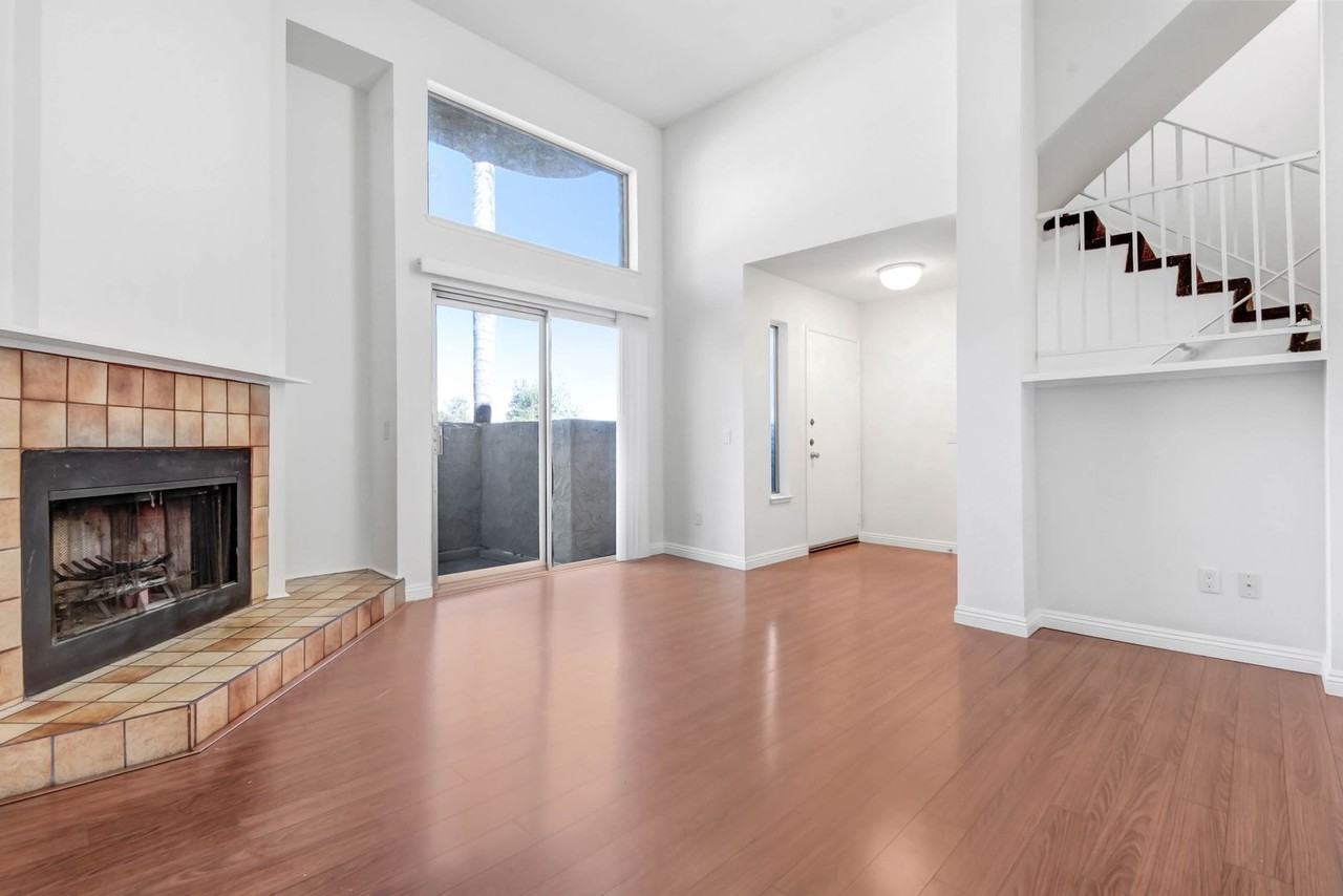 2048 S Bon View Ave #D - Photo 2 of 12