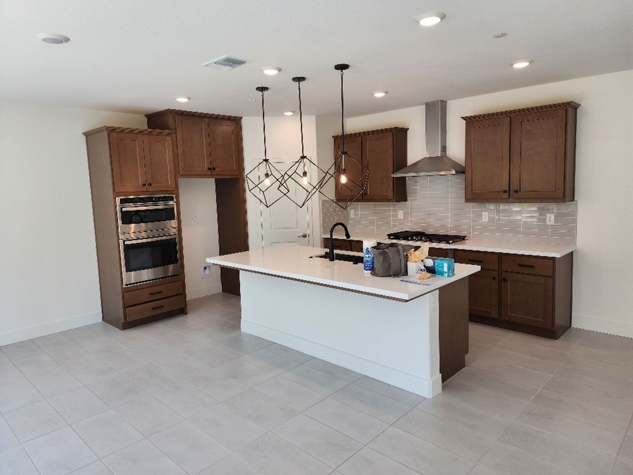 4032 Barbary Way - Photo 3 of 19