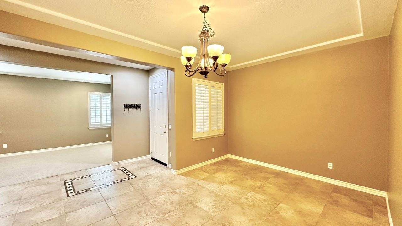 27536 Pinyon Street - Photo 4 of 50