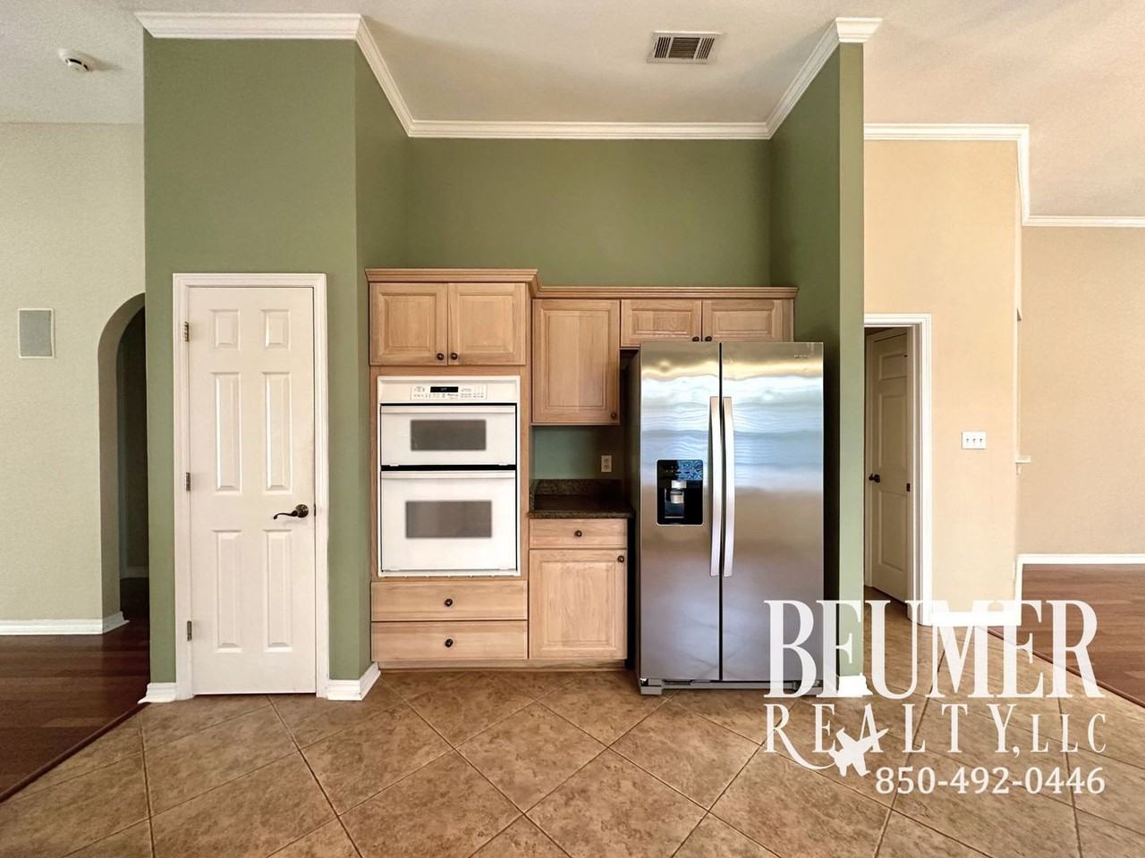 9960 Rail Cir - Photo 3 of 42