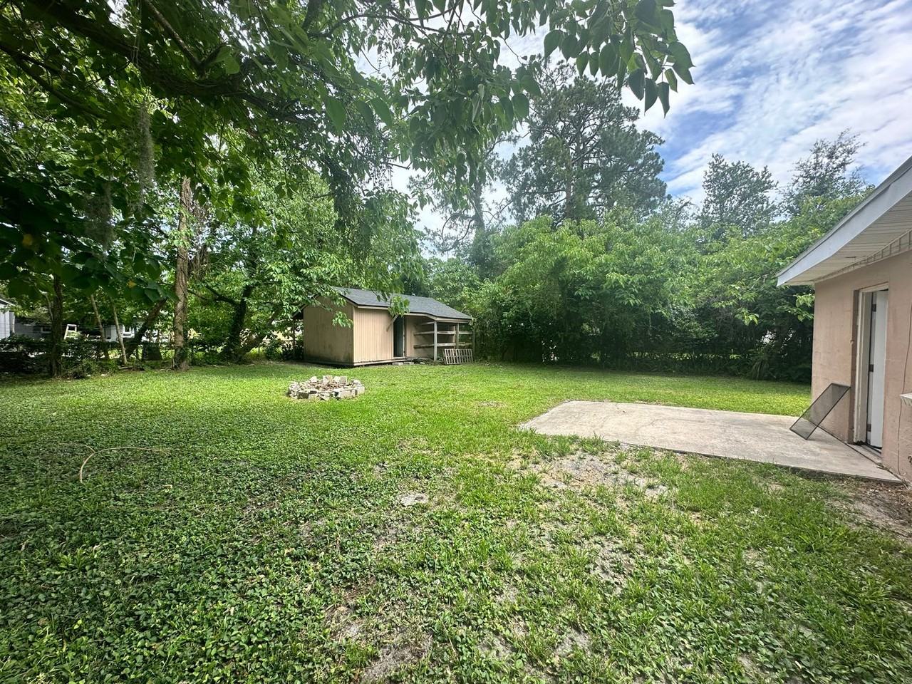 1957 Ryar Rd - Photo 2 of 9
