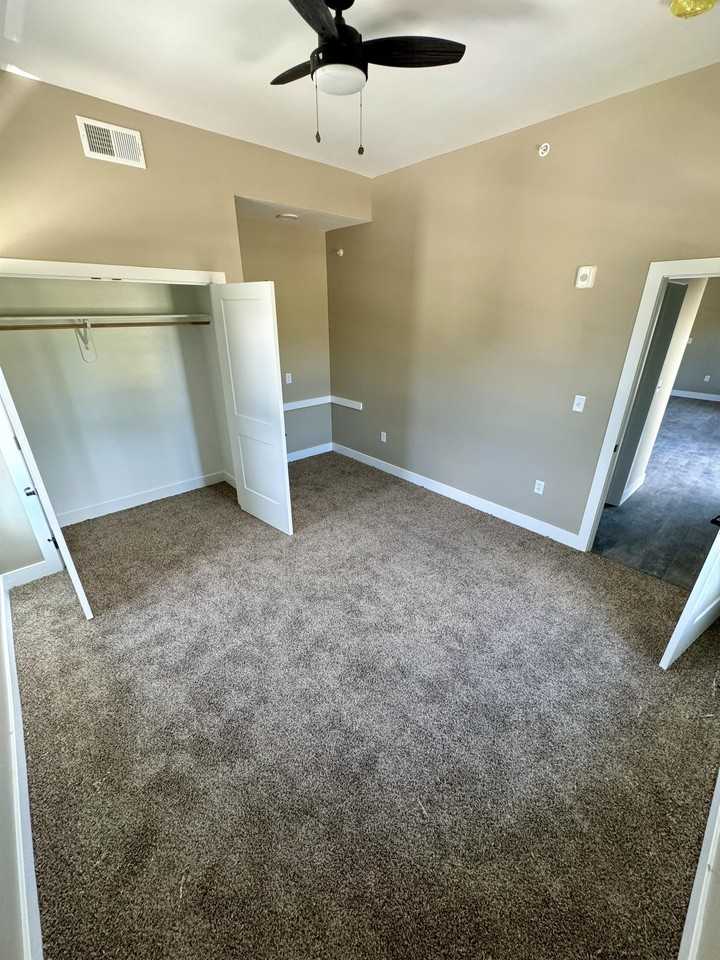 8781 Lexington Avenue - Photo 7 of 8