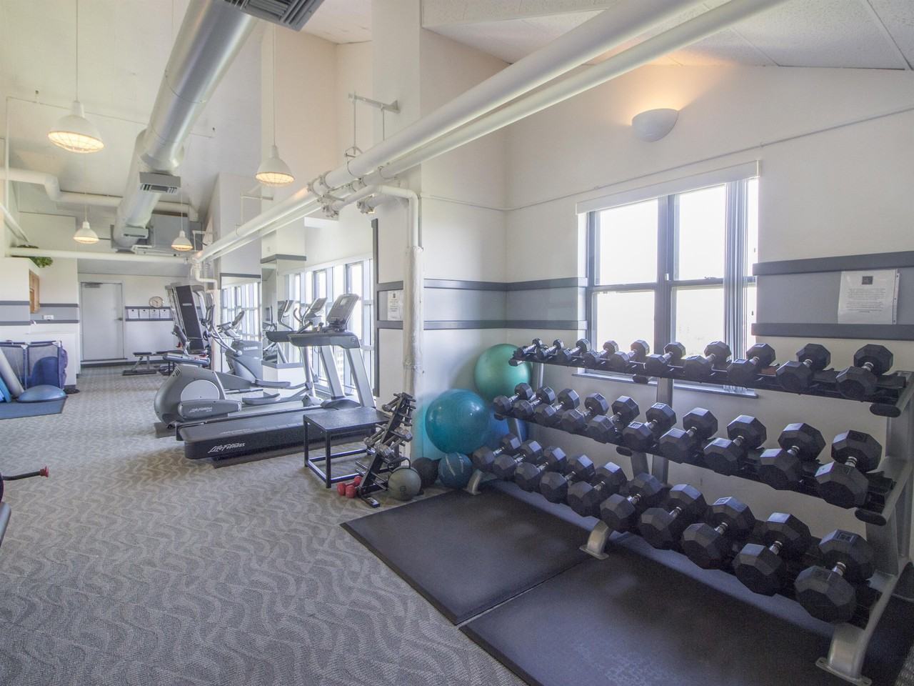 170 Tremont Street - Photo 6 of 11