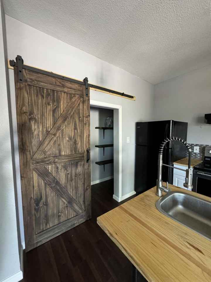 South Tancahua Street 210 - Photo 4 of 18