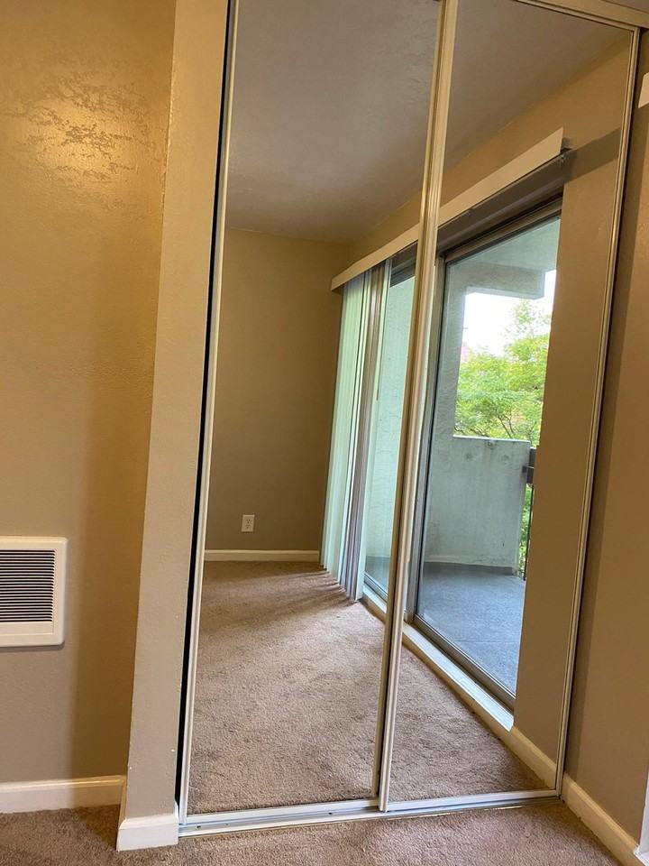 1800 Spruce Street - Photo 4 of 41