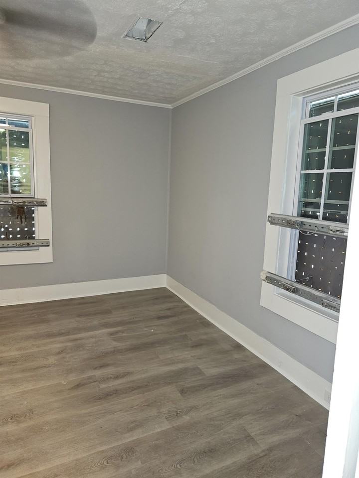 2334 Garden St - Photo 5 of 11