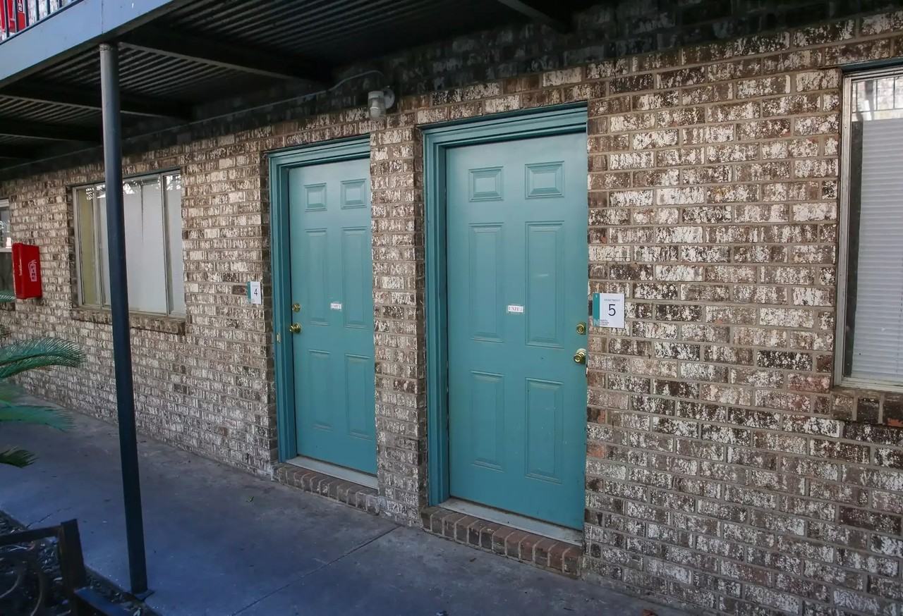 North Corner Pointe - Photo 2 of 8