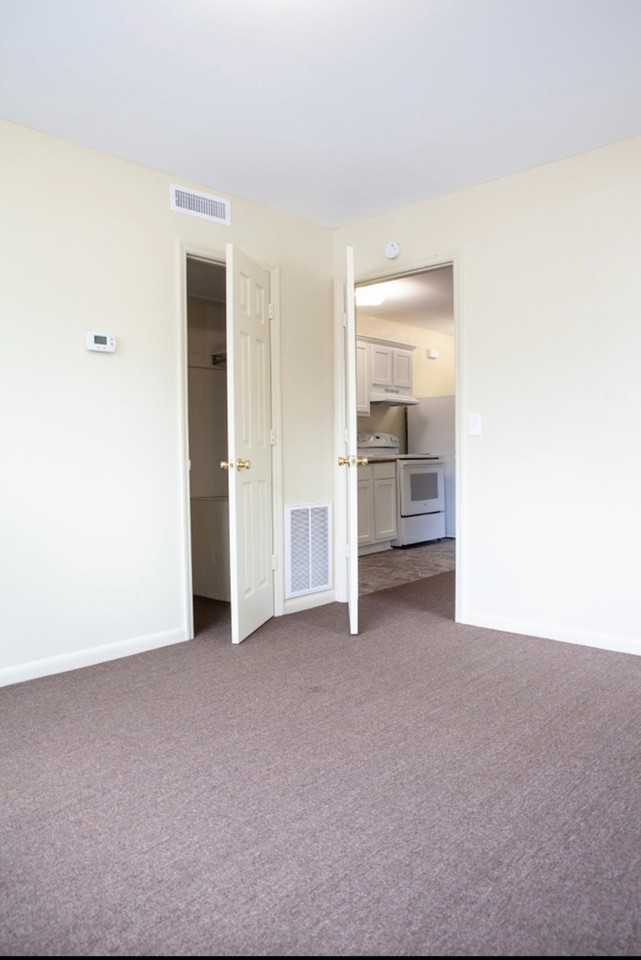 North Corner Pointe - Photo 3 of 8